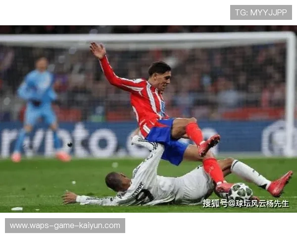 马竞中场拦截强硬,对方难以长时间控球