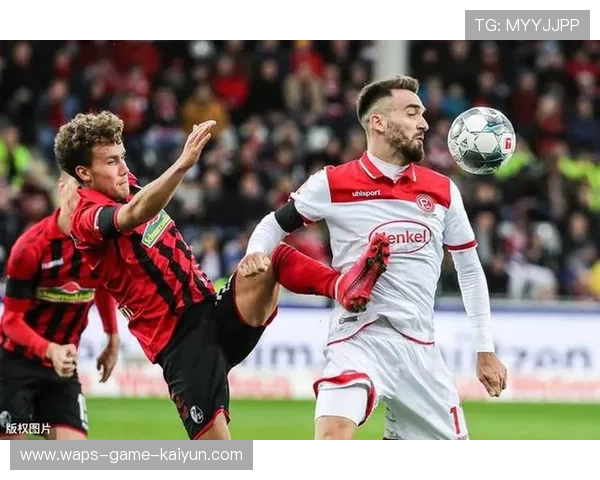 切尔西锋线的互换跑位让防守方束手无策