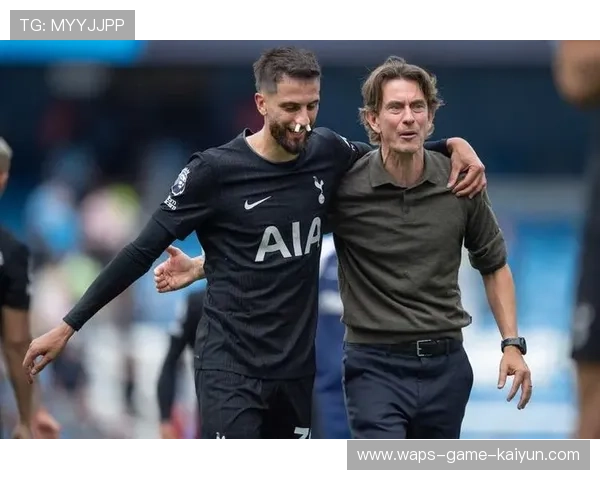 热刺球星究竟对弗兰克说了什么？热刺主帅被要求解雇两名“丢人现眼”的球员